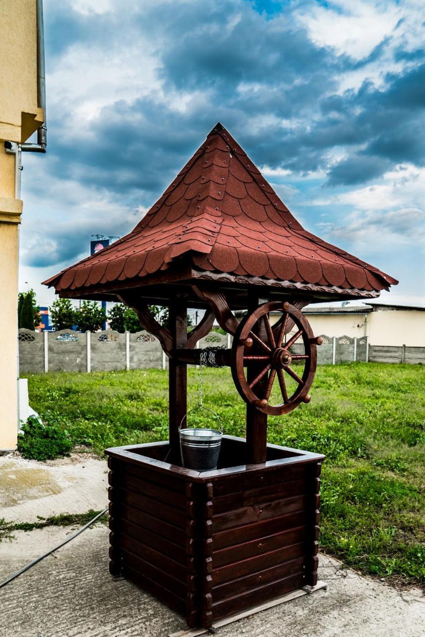 Pensiunea Georgibel Deva Bagian luar foto