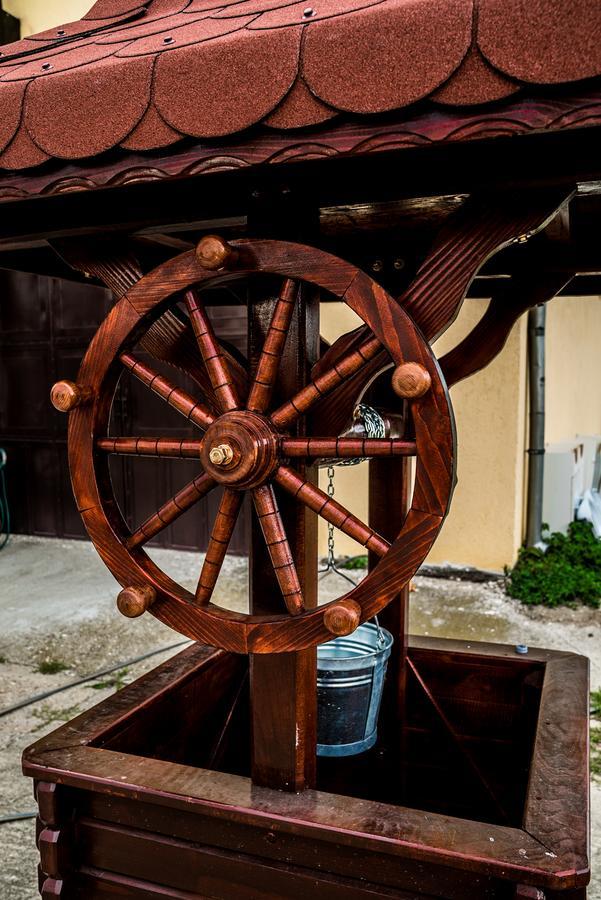 Pensiunea Georgibel Deva Bagian luar foto